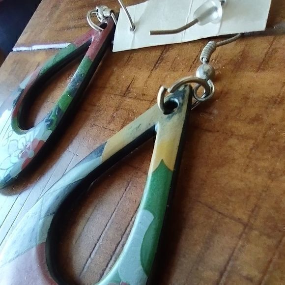 Cut Out Teardrop‎ Colorful Floral Drop Dangle Earrings - Picture 6 of 7